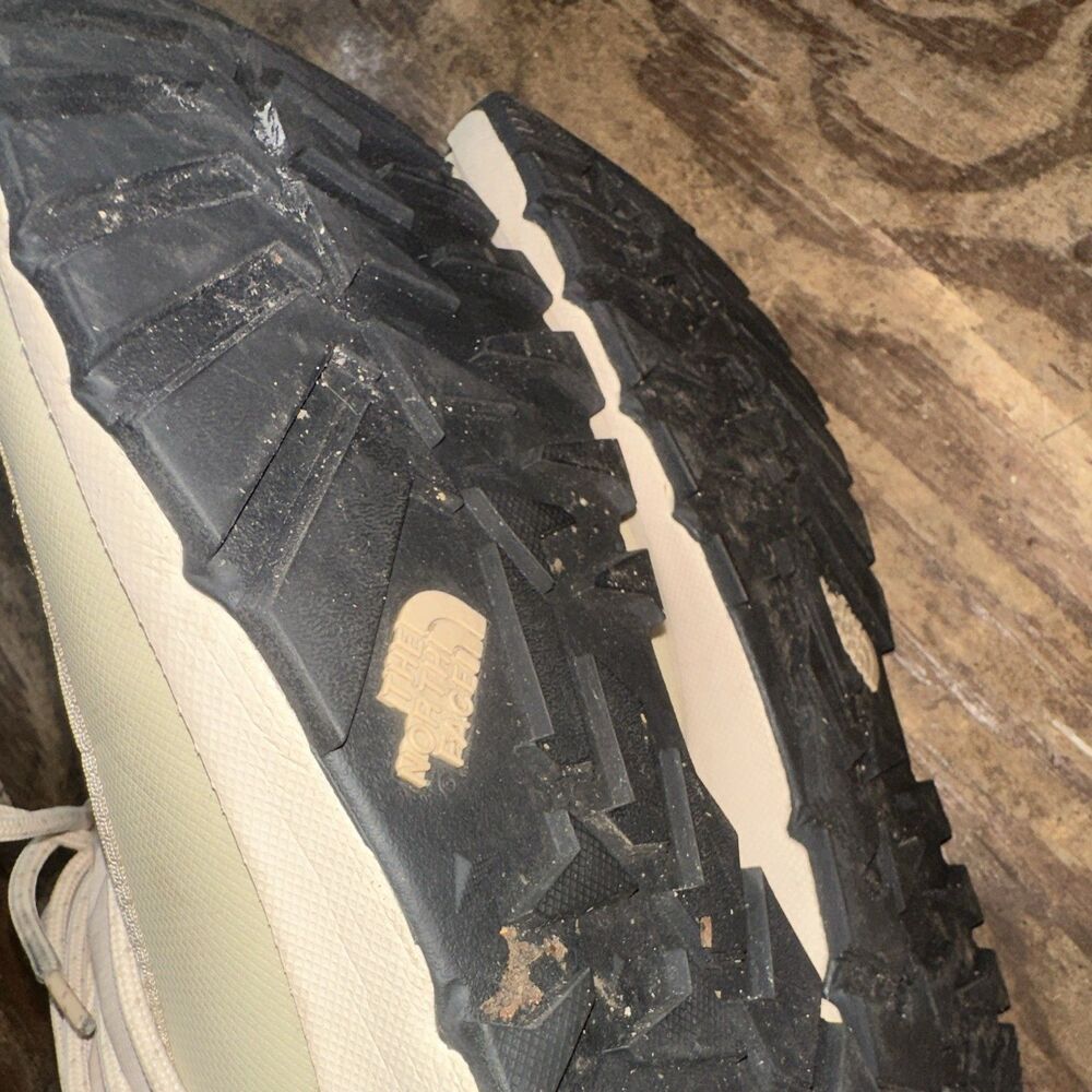 The North Face Women’s Insulated Snow Boots Faux Fur Beige Drawcord Size 10 - Picture 8 of 10